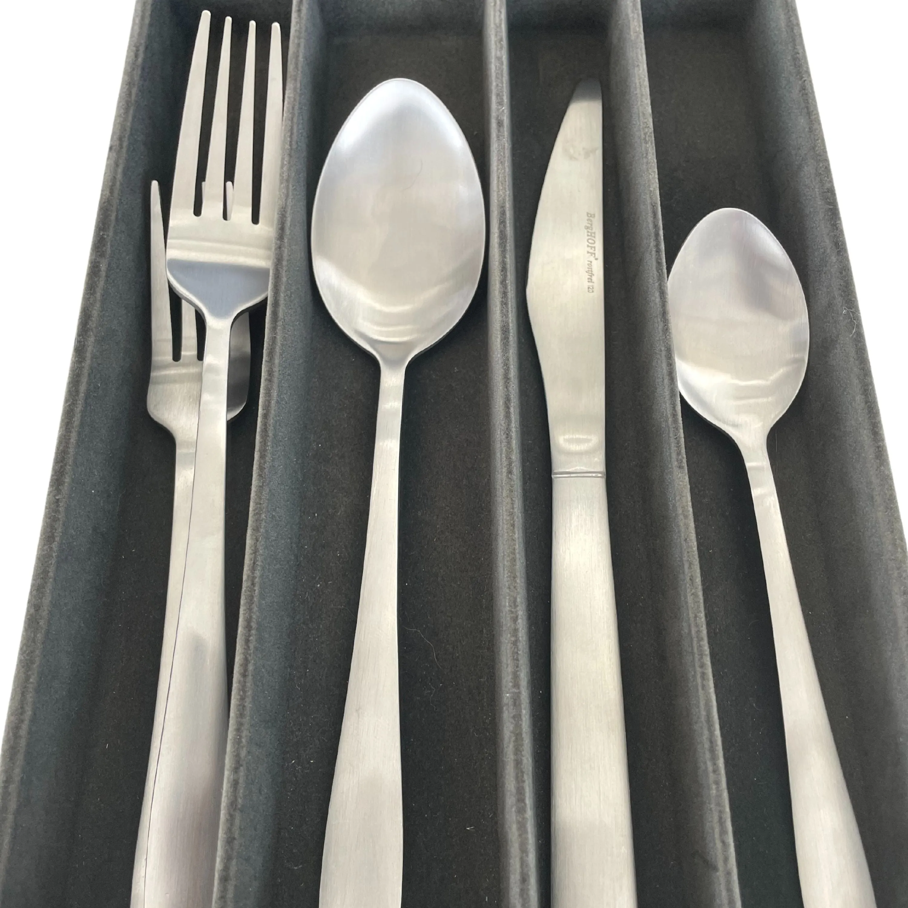 BergHOFF Essentials 20Pc 18/10 Stainless Steel Flatware Set, Taper